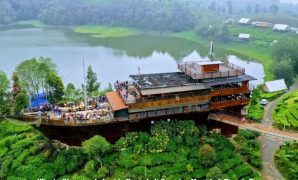 Wisata Glamping Lakeside Rancabali Camping Mewah di Pinggir Danau Wisata Glamping Lakeside Rancabali