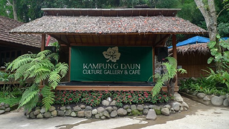 Pesona Kampung Daun Bandung yang Tak Pernah Sepi Pengunjung
