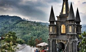 Sarae Hills Bandung menawarkan berbagai spot foto estetik dan bentang alam perbukitan menawan