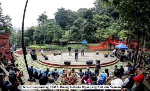 Teras Cikapundung BBWS sebagai ruang terbuka hijau yang menawarkan suasana asri dan nyaman