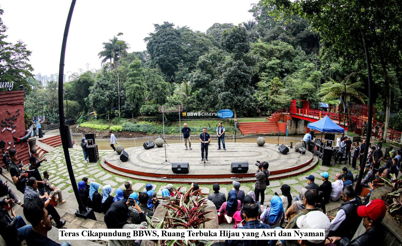 Teras Cikapundung BBWS sebagai ruang terbuka hijau yang menawarkan suasana asri dan nyaman